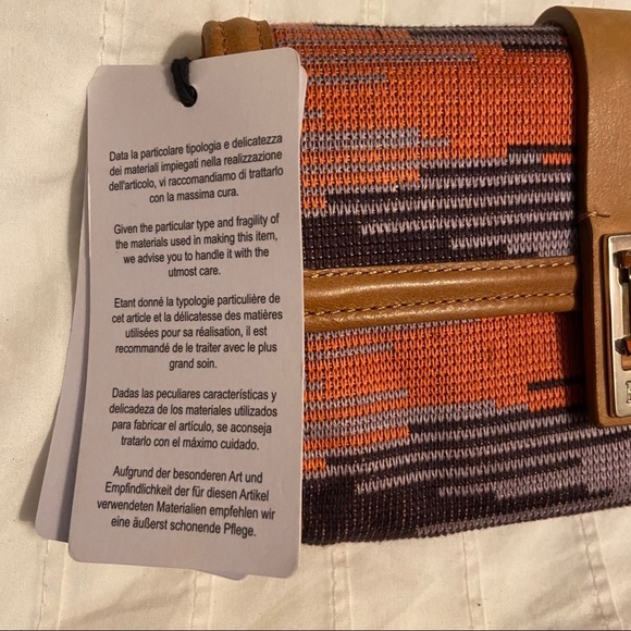 NWT AUTHENTIC Missoni Wallet. Mint. Paid $285 - Picture 2 of 10